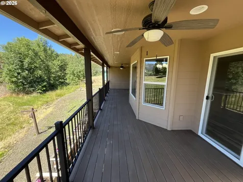 155 SE Callaham Court Myrtle Creek OR 97457