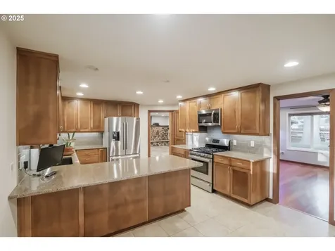 1141 NE Springwood Drive Albany OR 97321