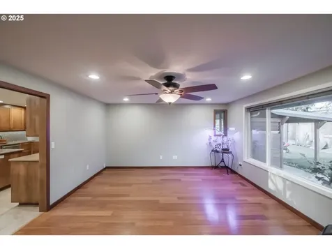 1141 NE Springwood Drive Albany OR 97321