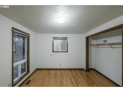 1141 NE Springwood Drive Albany OR 97321