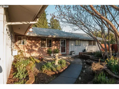 1141 NE Springwood Drive Albany OR 97321