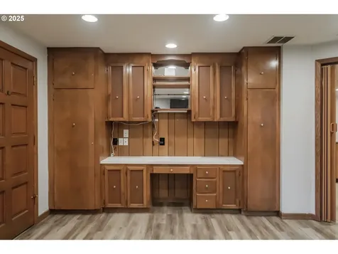 1141 NE Springwood Drive Albany OR 97321