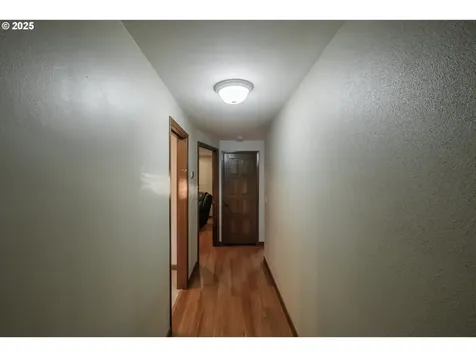 1141 NE Springwood Drive Albany OR 97321