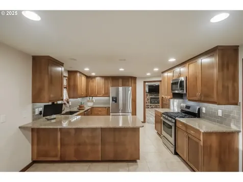 1141 NE Springwood Drive Albany OR 97321