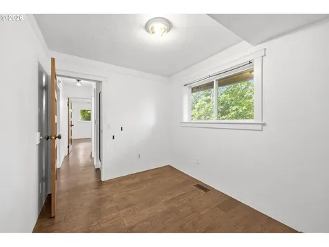 727 Warren Street Oregon City OR 97045