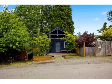 727 Warren Street Oregon City OR 97045