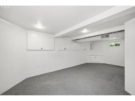 727 Warren Street Oregon City OR 97045