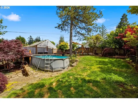 727 Warren Street Oregon City OR 97045