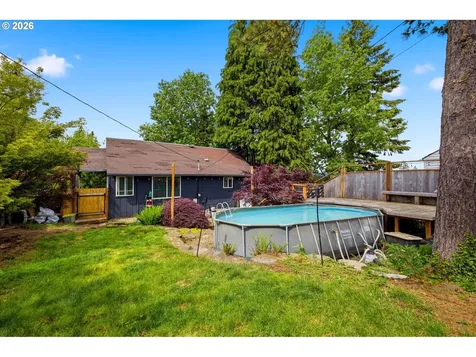 727 Warren Street Oregon City OR 97045