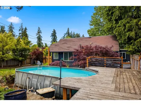 727 Warren Street Oregon City OR 97045