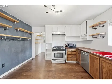 727 Warren Street Oregon City OR 97045