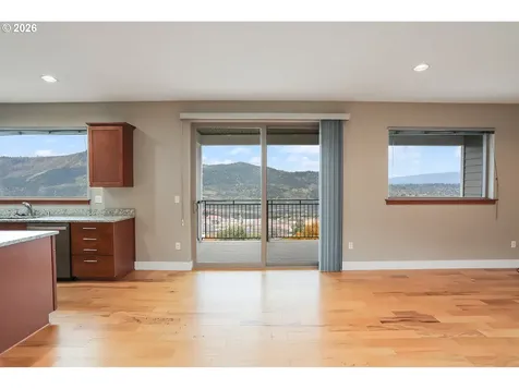 118 Ingram Place White Salmon WA 98672
