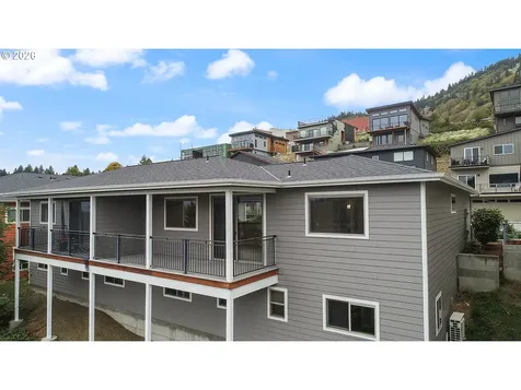 118 Ingram Place White Salmon WA 98672