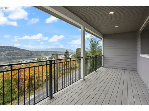 118 Ingram Place White Salmon WA 98672