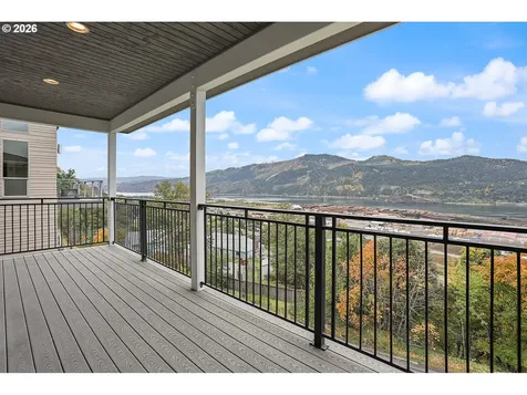 118 Ingram Place White Salmon WA 98672