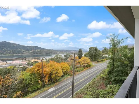 118 Ingram Place White Salmon WA 98672