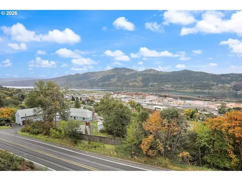 118 Ingram Place White Salmon WA 98672