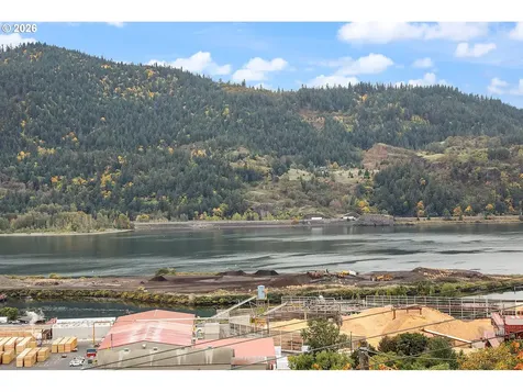 118 Ingram Place White Salmon WA 98672
