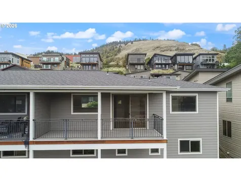 118 Ingram Place White Salmon WA 98672