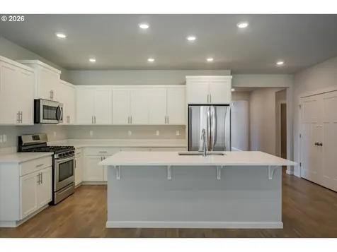 315 Cypress Street Mt. Angel OR 97362