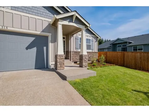 315 Cypress Street Mt. Angel OR 97362