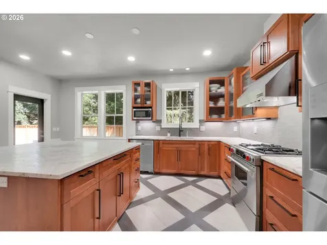 2183 Ashbury Drive Eugene OR 97408