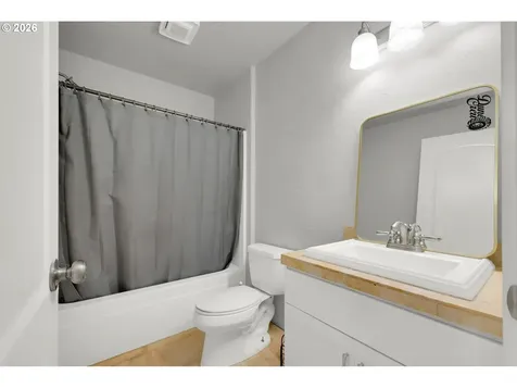 2183 Ashbury Drive Eugene OR 97408