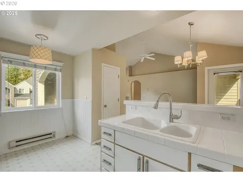 5225 Jean Road Lake Oswego OR 97035