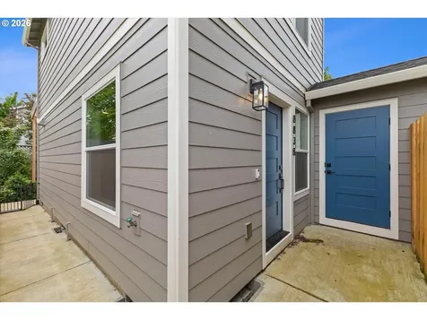 8838 N Drummond Avenue Portland OR 97217