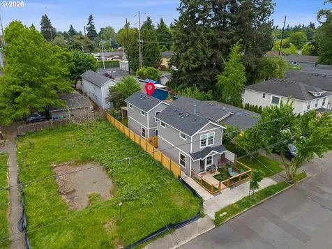 8838 N Drummond Avenue Portland OR 97217