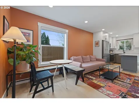 8838 N Drummond Avenue Portland OR 97217