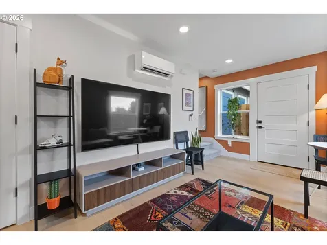 8838 N Drummond Avenue Portland OR 97217