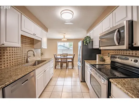 5354 Cody Avenue Eugene OR 97402