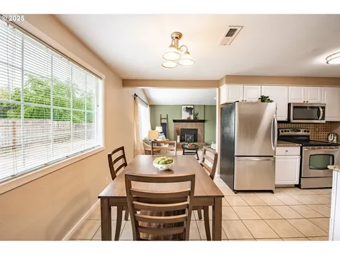 5354 Cody Avenue Eugene OR 97402