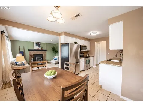 5354 Cody Avenue Eugene OR 97402