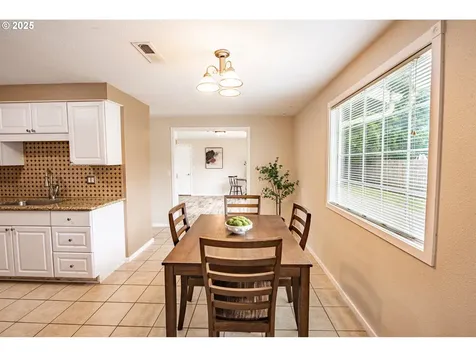 5354 Cody Avenue Eugene OR 97402