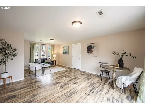 5354 Cody Avenue Eugene OR 97402