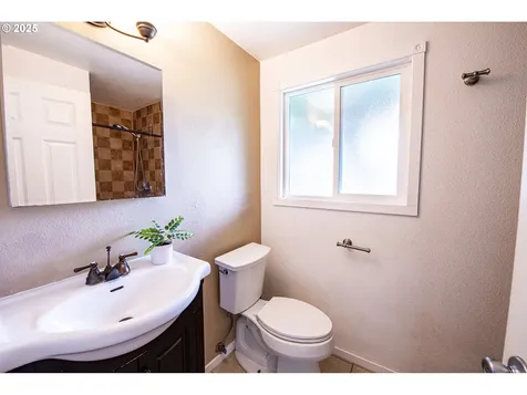 5354 Cody Avenue Eugene OR 97402