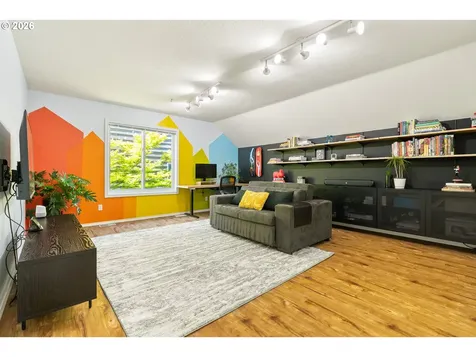 10142 NW Fleetwood Drive Portland OR 97229