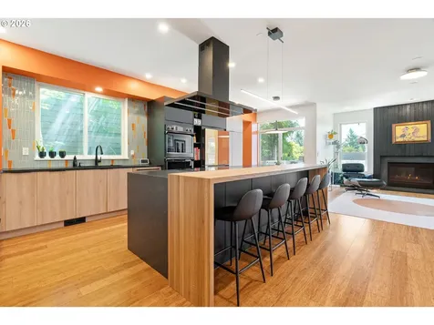 10142 NW Fleetwood Drive Portland OR 97229