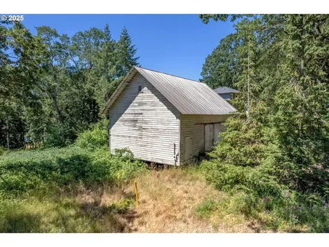 102 SW Garfield Avenue White Salmon WA 98672