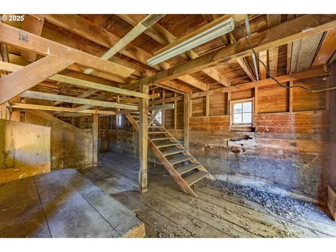 102 SW Garfield Avenue White Salmon WA 98672