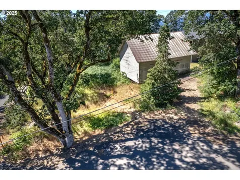 102 SW Garfield Avenue White Salmon WA 98672