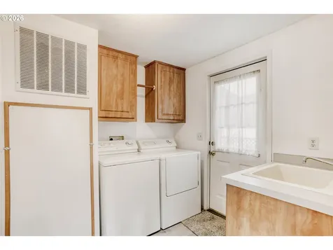 1302 Pioneer Way Forest Grove OR 97116