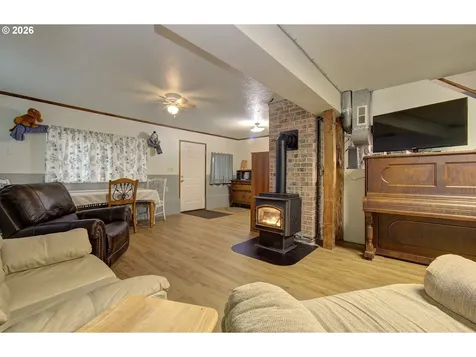 532 NE Curtis Drive Corbett OR 97019