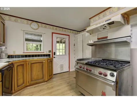 532 NE Curtis Drive Corbett OR 97019