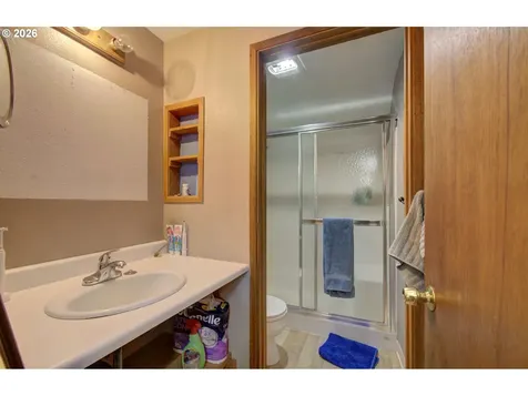 532 NE Curtis Drive Corbett OR 97019