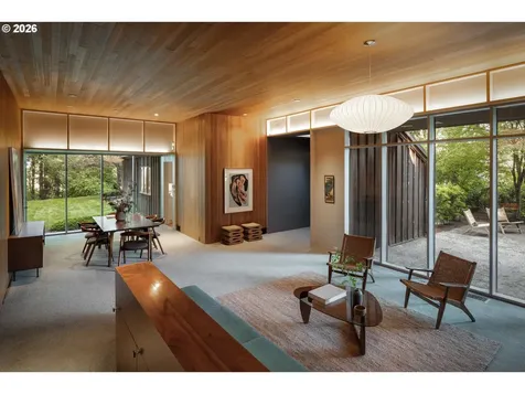 4645 SW Fairview Boulevard Portland OR 97221