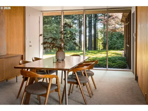 4645 SW Fairview Boulevard Portland OR 97221