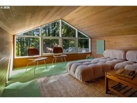 4645 SW Fairview Boulevard Portland OR 97221